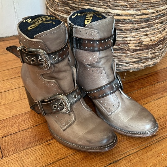 FreeBird Selina Stone Booties size 8 - Picture 4 of 8